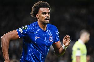 罗马诺：拜仁将维加列入中卫引援候选名单，交易取决于金玟哉离队