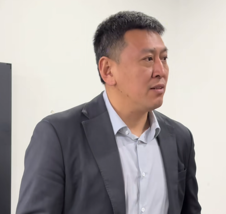 世俱杯下注-胜新疆更衣室！王世龙强调防守与反击，点出求胜欲，无金链子环节